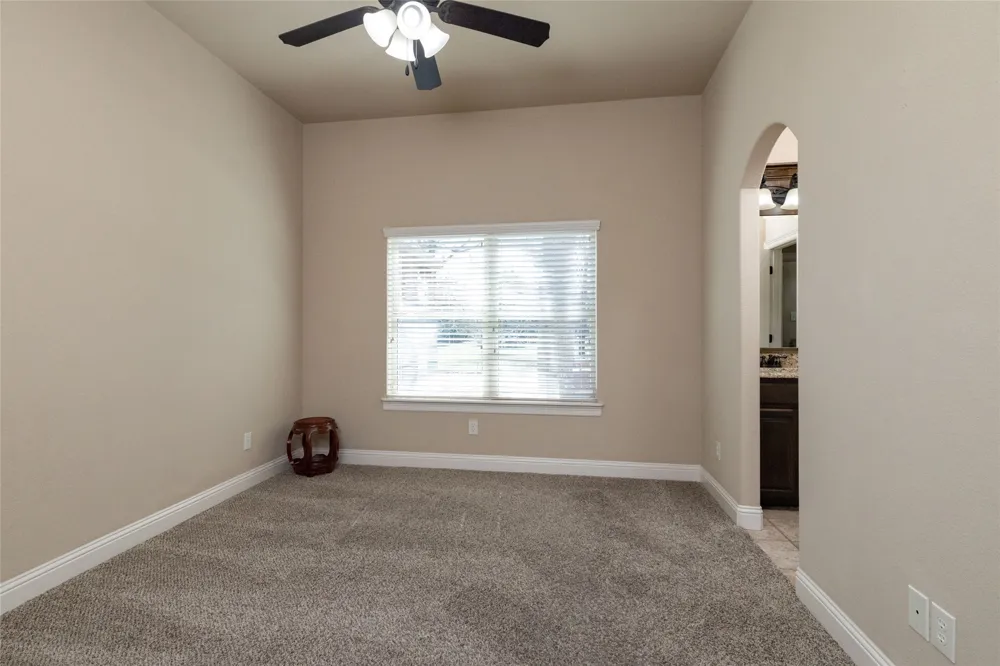 209 Ellis Creek Drive Weatherford, TX 76085