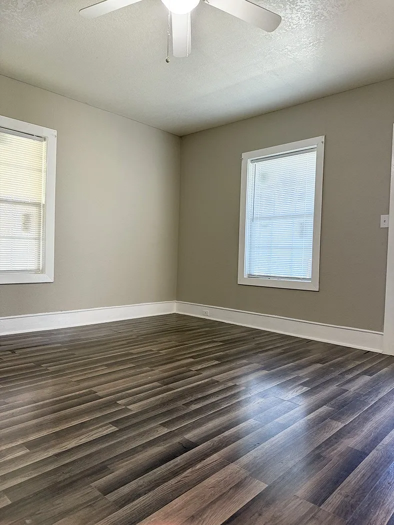 805 W Green Street Palestine, TX 75801
