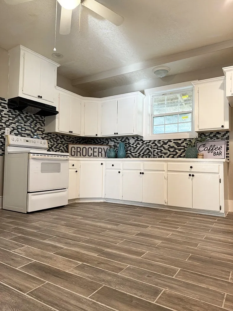 805 W Green Street Palestine, TX 75801
