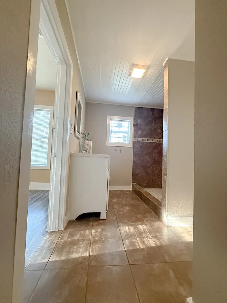805 W Green Street Palestine, TX 75801