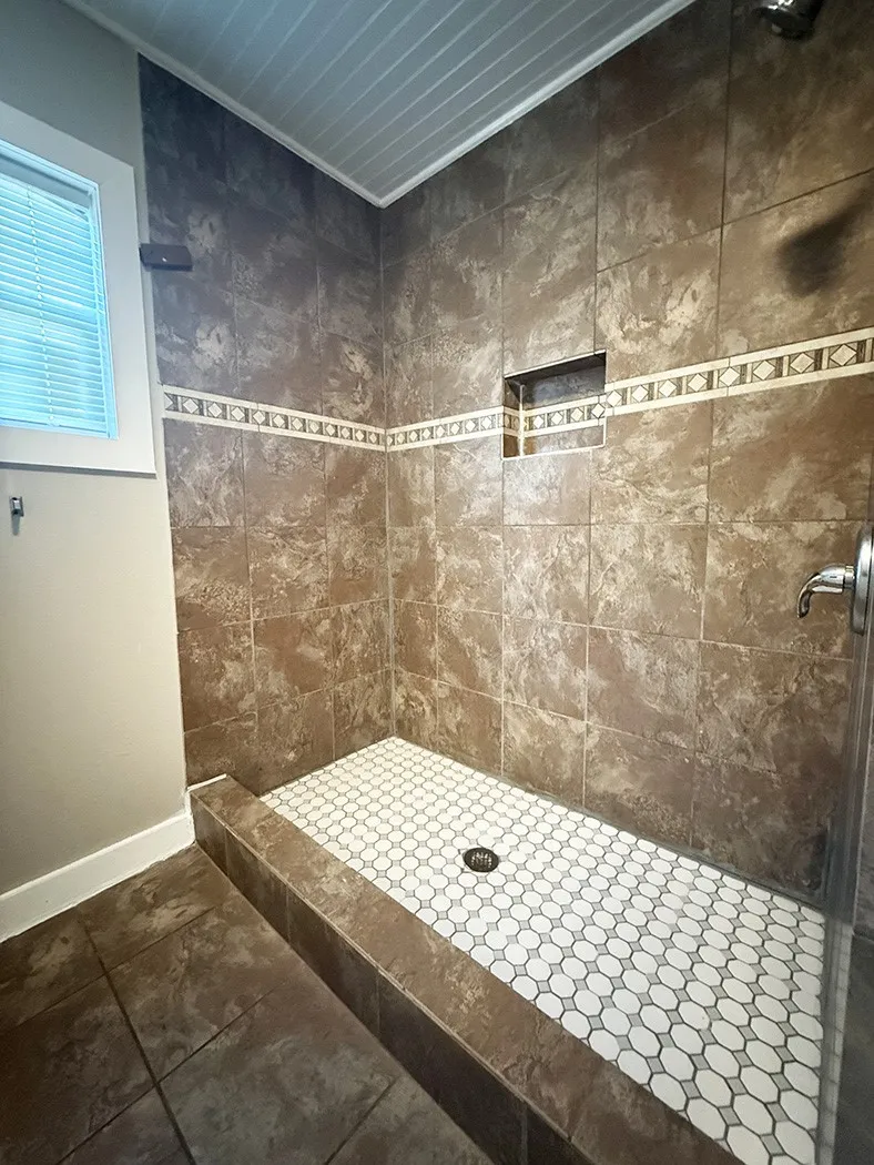 805 W Green Street Palestine, TX 75801