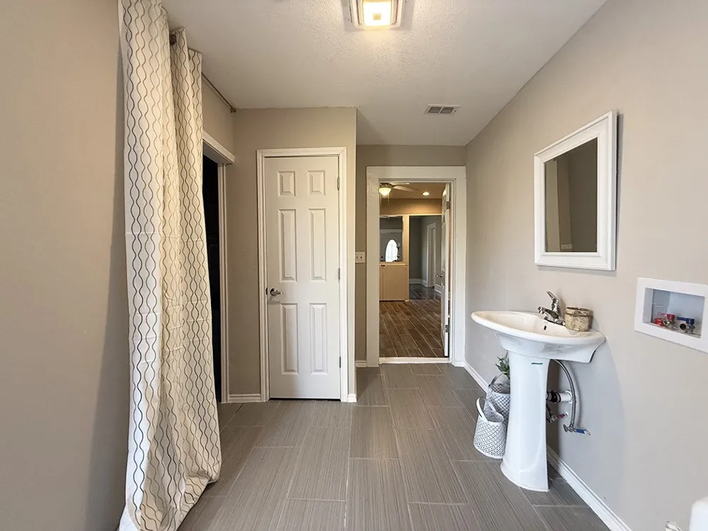 805 W Green Street Palestine, TX 75801