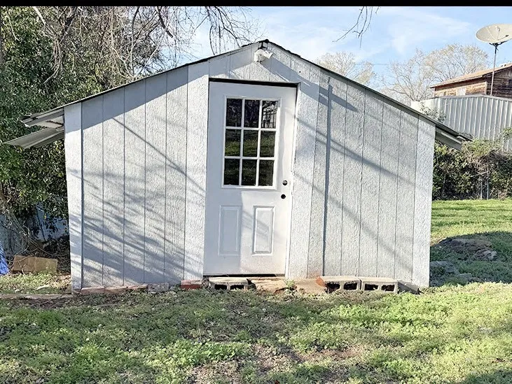 805 W Green Street Palestine, TX 75801