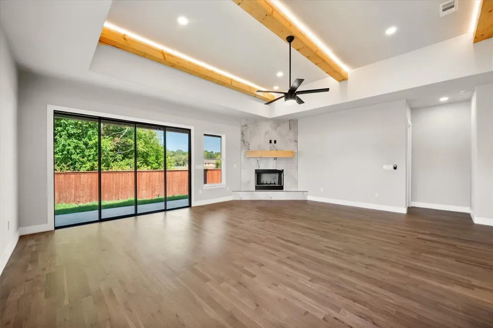 117 Yvonne Street Red Oak, TX 75154