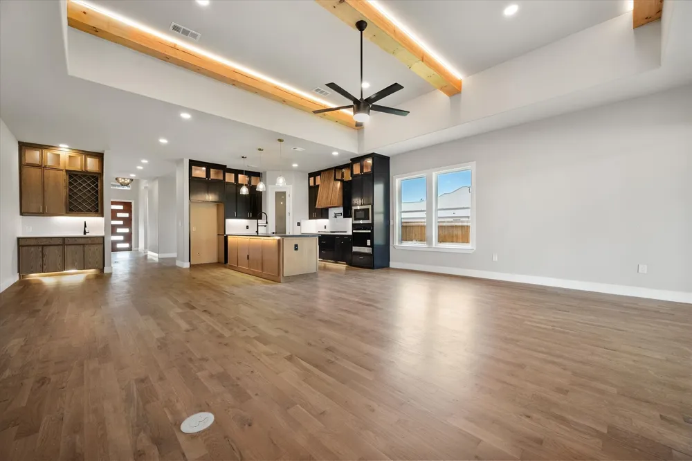 117 Yvonne Street Red Oak, TX 75154