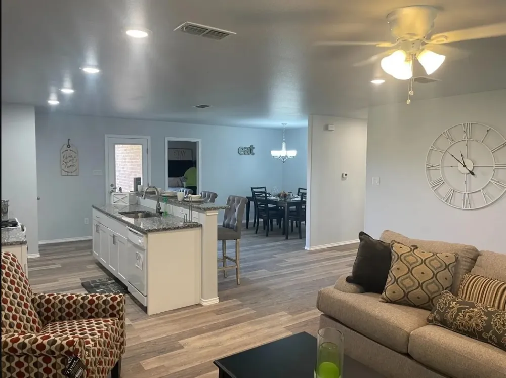 8424 10th Place Lubbock, TX 79416