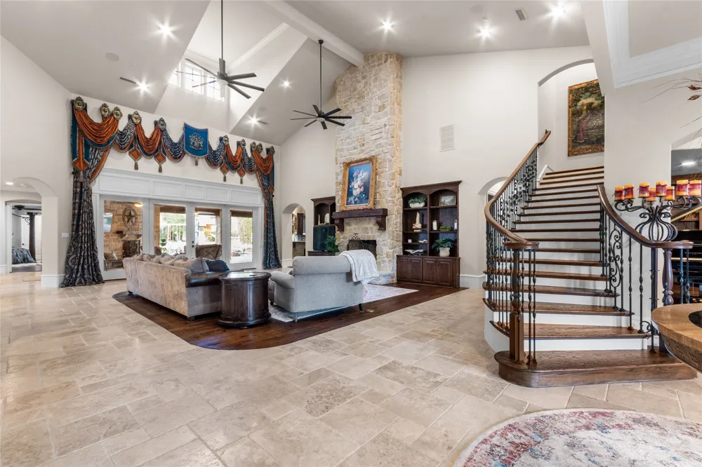 723 Bending Oak Trail Fairview, TX 75069