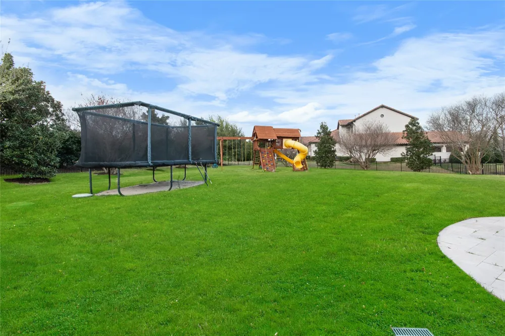 723 Bending Oak Trail Fairview, TX 75069