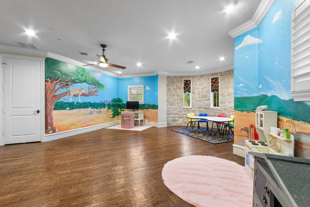 723 Bending Oak Trail Fairview, TX 75069