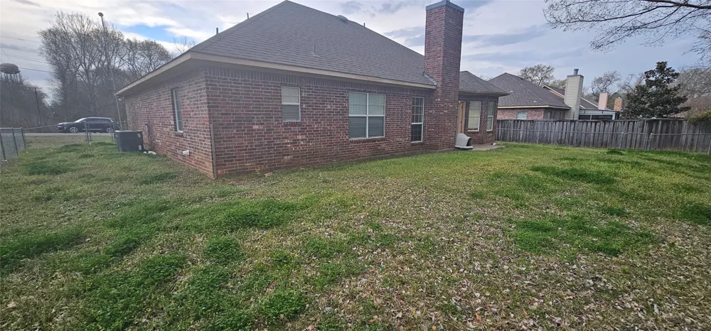 400 Bent Creek Dr Grand Saline, TX 75140