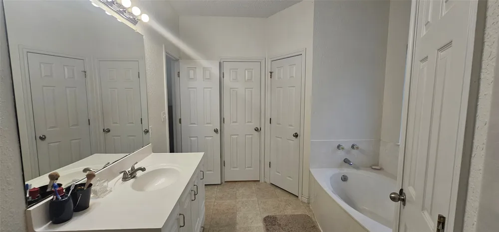 400 Bent Creek Dr Grand Saline, TX 75140