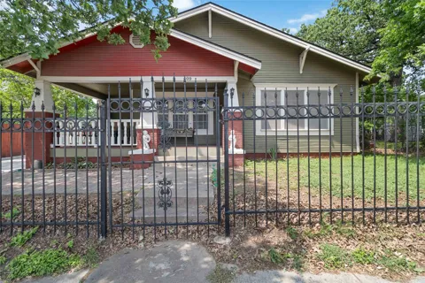 409 Sylvania Avenue
