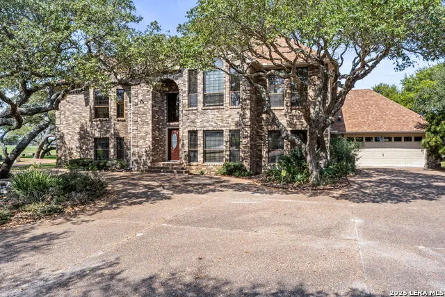 505 Spyglass Rockport, TX 78382