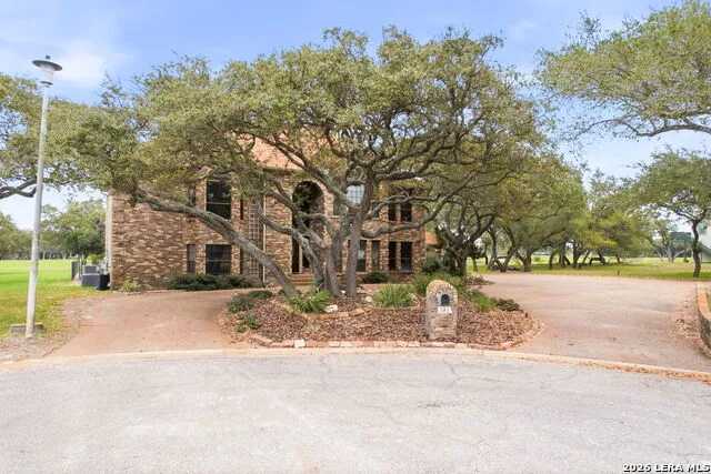 505 Spyglass Rockport, TX 78382