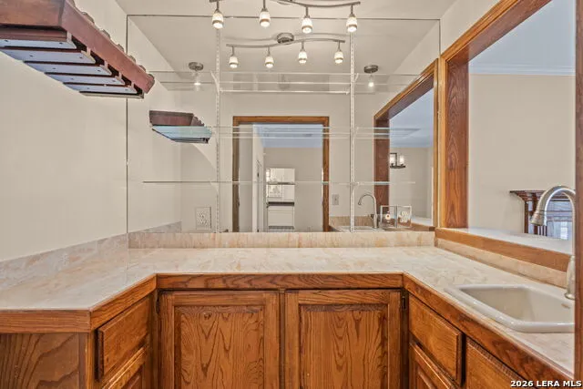 505 Spyglass Rockport, TX 78382