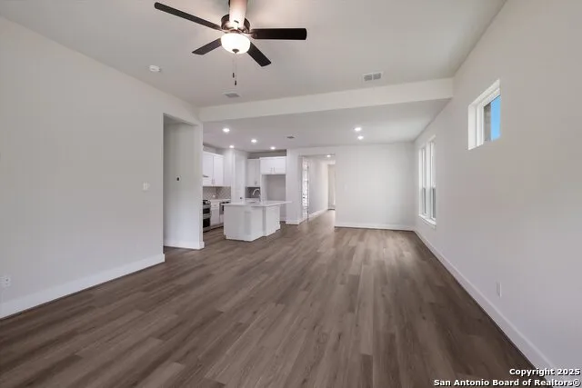 7110 Avignon Forest San Antonio, TX 78256