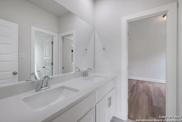 7110 Avignon Forest San Antonio, TX 78256