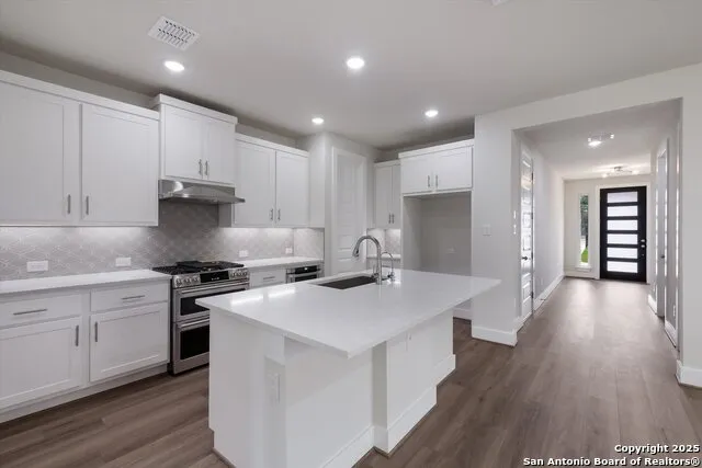 7110 Avignon Forest San Antonio, TX 78256