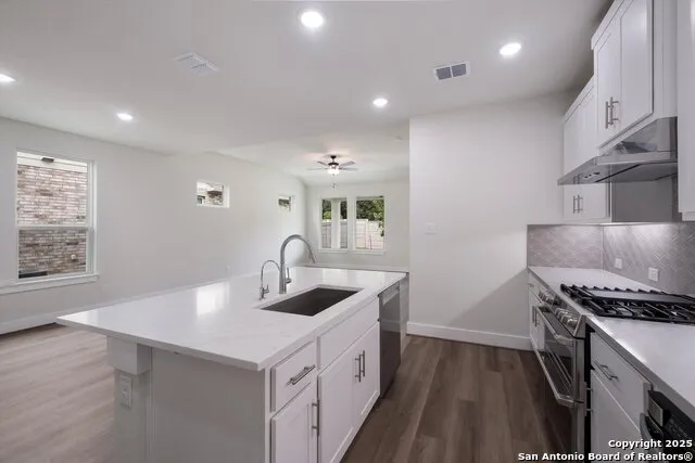 7110 Avignon Forest San Antonio, TX 78256