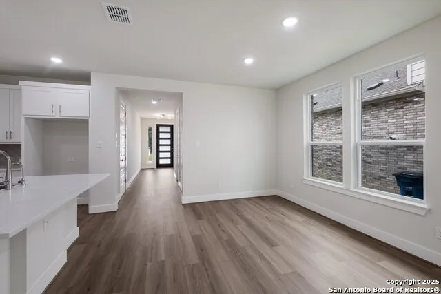 7110 Avignon Forest San Antonio, TX 78256