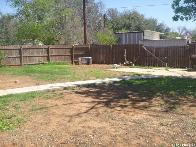 2820 County Road 1129 Pearsall, TX 78061