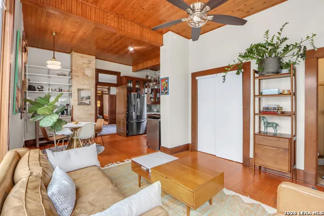 123 cedar San Antonio, TX 78210