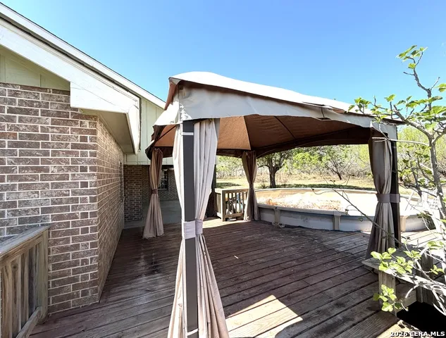 10565 Briggs Atascosa, TX 78002