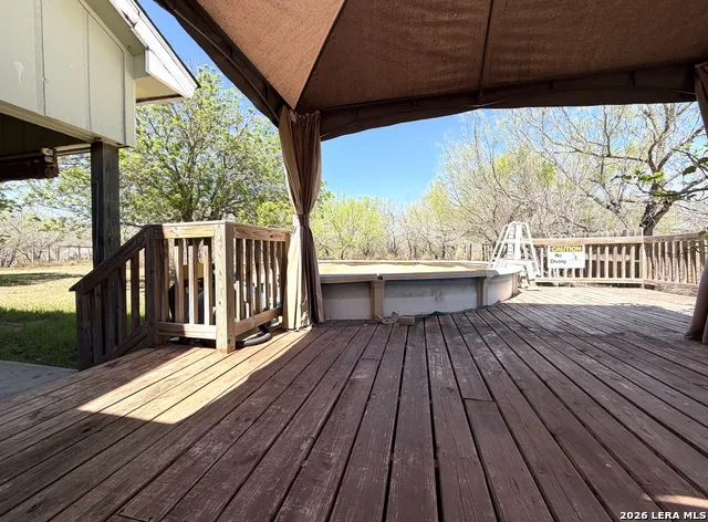 10565 Briggs Atascosa, TX 78002