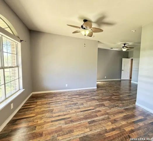 10565 Briggs Atascosa, TX 78002