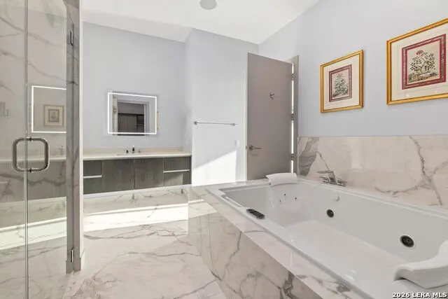 123 Lexington #1803 San Antonio, TX 78205