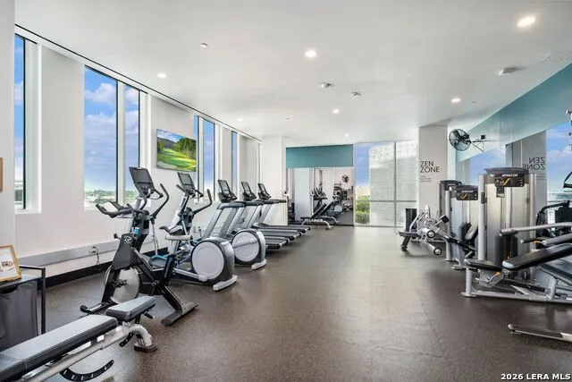 123 Lexington #1803 San Antonio, TX 78205