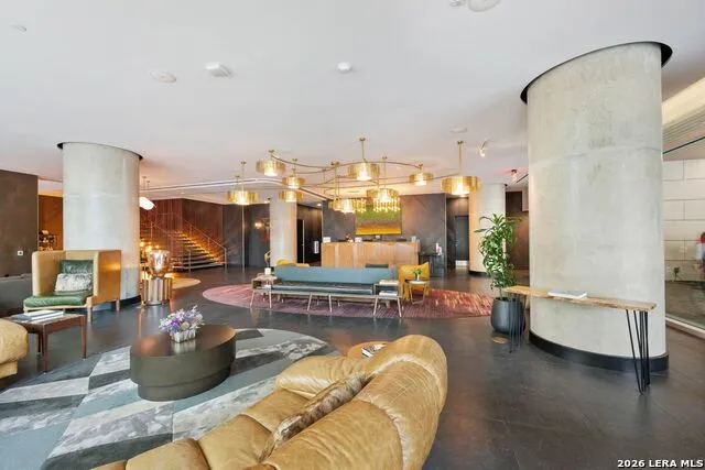 123 Lexington #1803 San Antonio, TX 78205