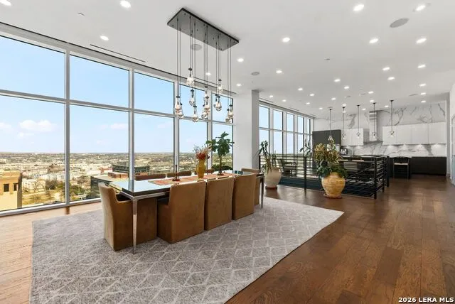 123 Lexington #1803 San Antonio, TX 78205