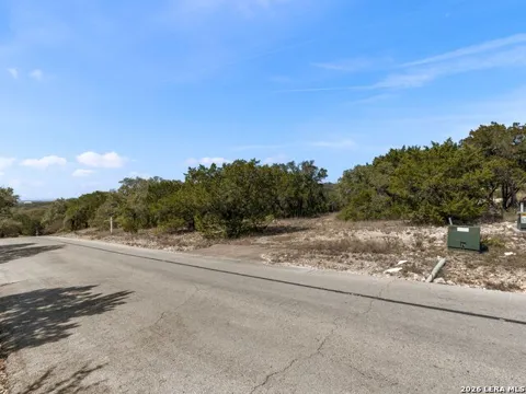 147 Private Road 1738
