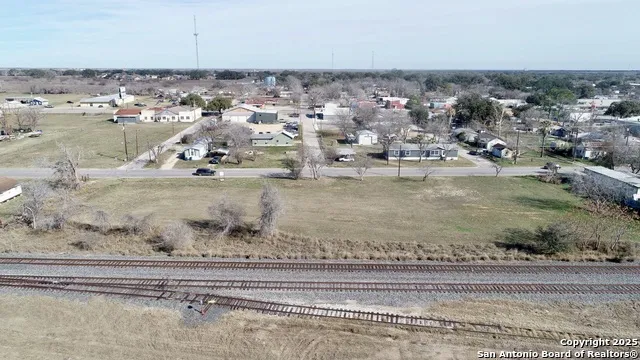 1617 First St. Pleasanton, TX 78064