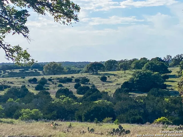 153 Galvin Woods Rd Kerrville, TX 78028