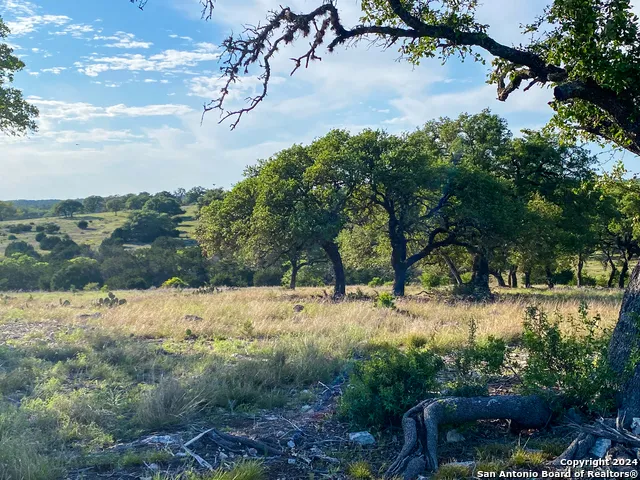 153 Galvin Woods Rd Kerrville, TX 78028
