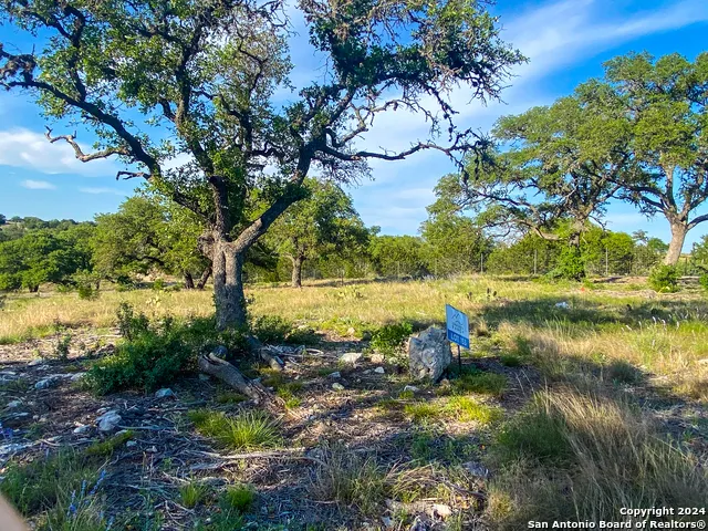 153 Galvin Woods Rd Kerrville, TX 78028