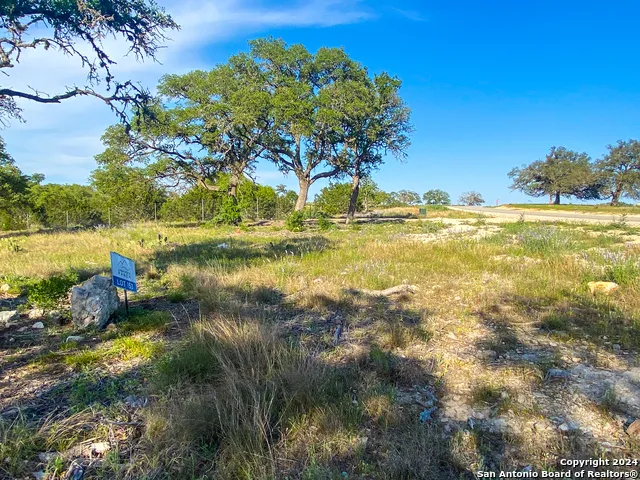153 Galvin Woods Rd Kerrville, TX 78028