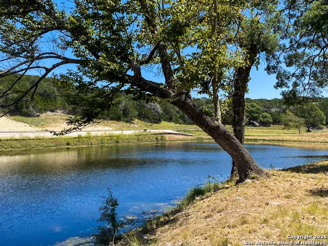 153 Galvin Woods Rd Kerrville, TX 78028