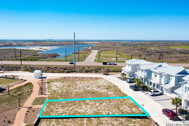 305 Mermaid Tail Port Aransas, TX 78373