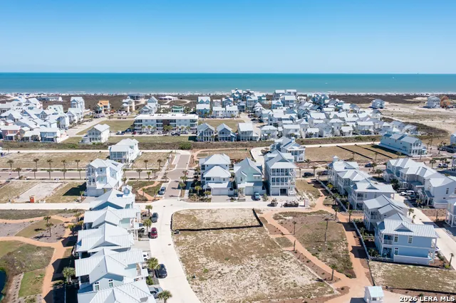 305 Mermaid Tail Port Aransas, TX 78373