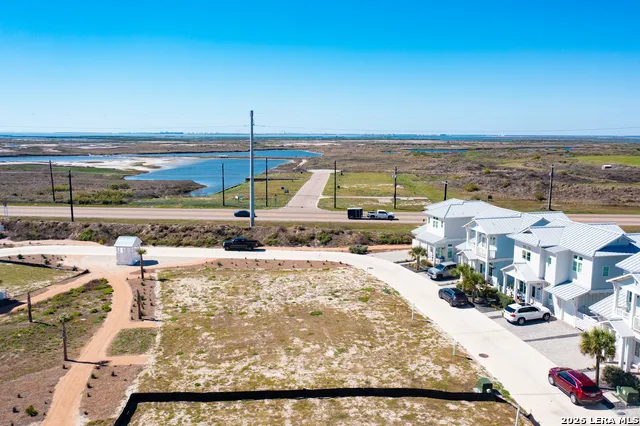 305 Mermaid Tail Port Aransas, TX 78373