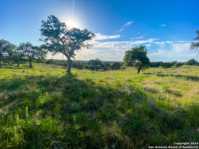 139 cattlemans crossing Kerrville, TX 78028