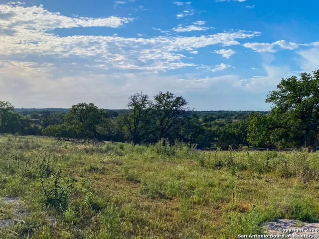 139 cattlemans crossing Kerrville, TX 78028