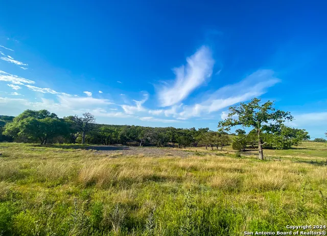 139 cattlemans crossing Kerrville, TX 78028
