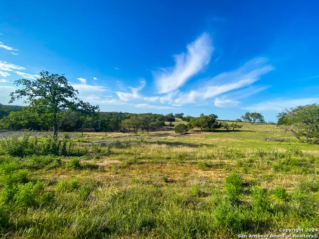 139 cattlemans crossing Kerrville, TX 78028