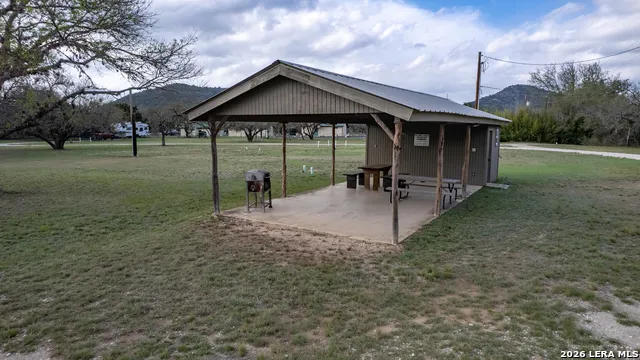 430 Frio Canyon Concan, TX 78838