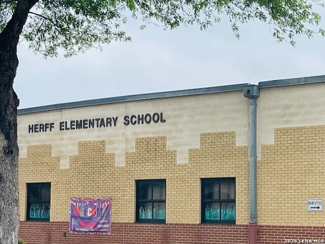 615 Indiana San Antonio, TX 78210