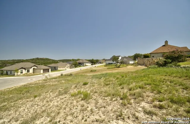 2006 Valencia Dr Kerrville, TX 78028